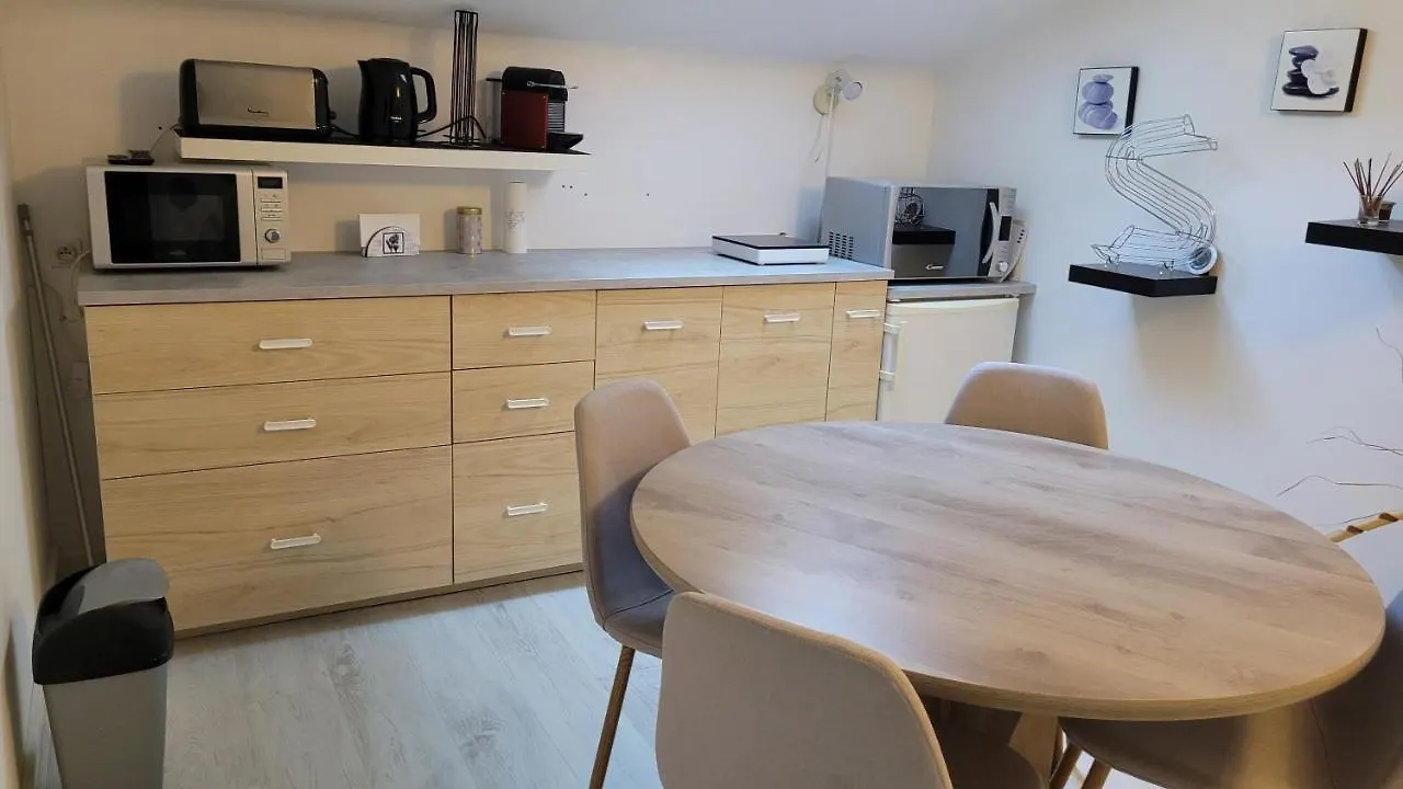 Les Cigales Bed & Breakfast Ansouis France